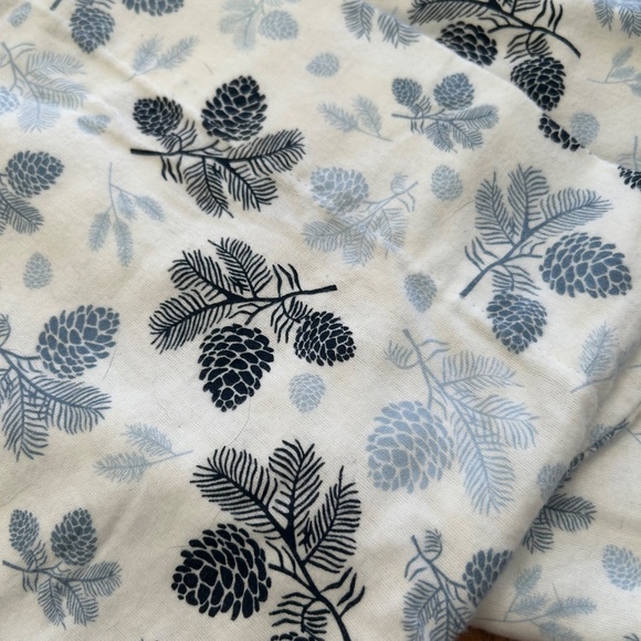 Flannel King size pillow cases - Never used - Picture 2 of 2